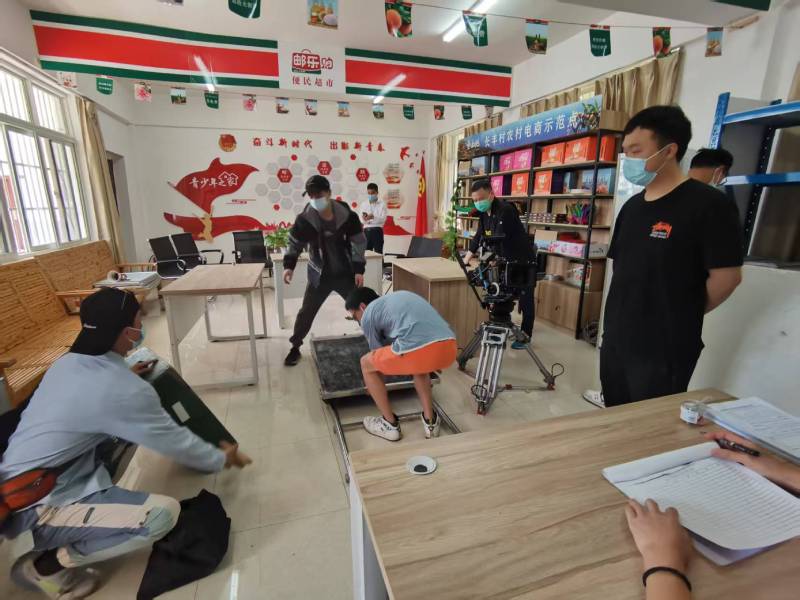 朗县广告片拍摄公司：极简主义践行者，少即是多的视觉哲学